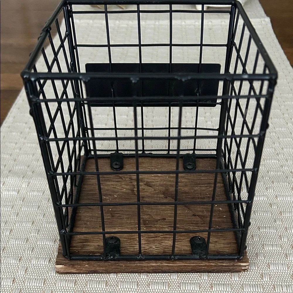 Utensils Black Wire Mesh Countertop Caddy with Wood Base